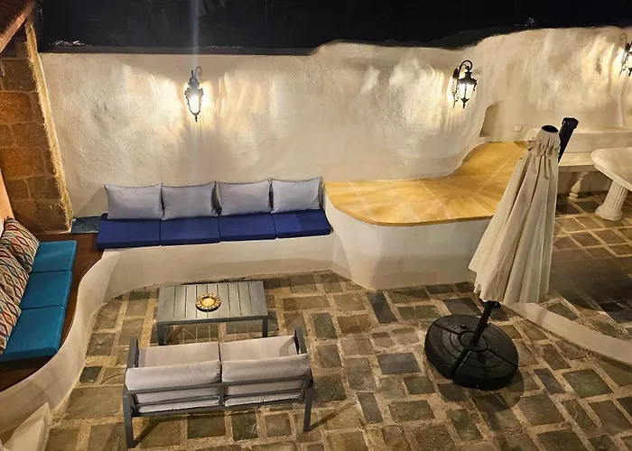 Old Town Pearl Rhodes City